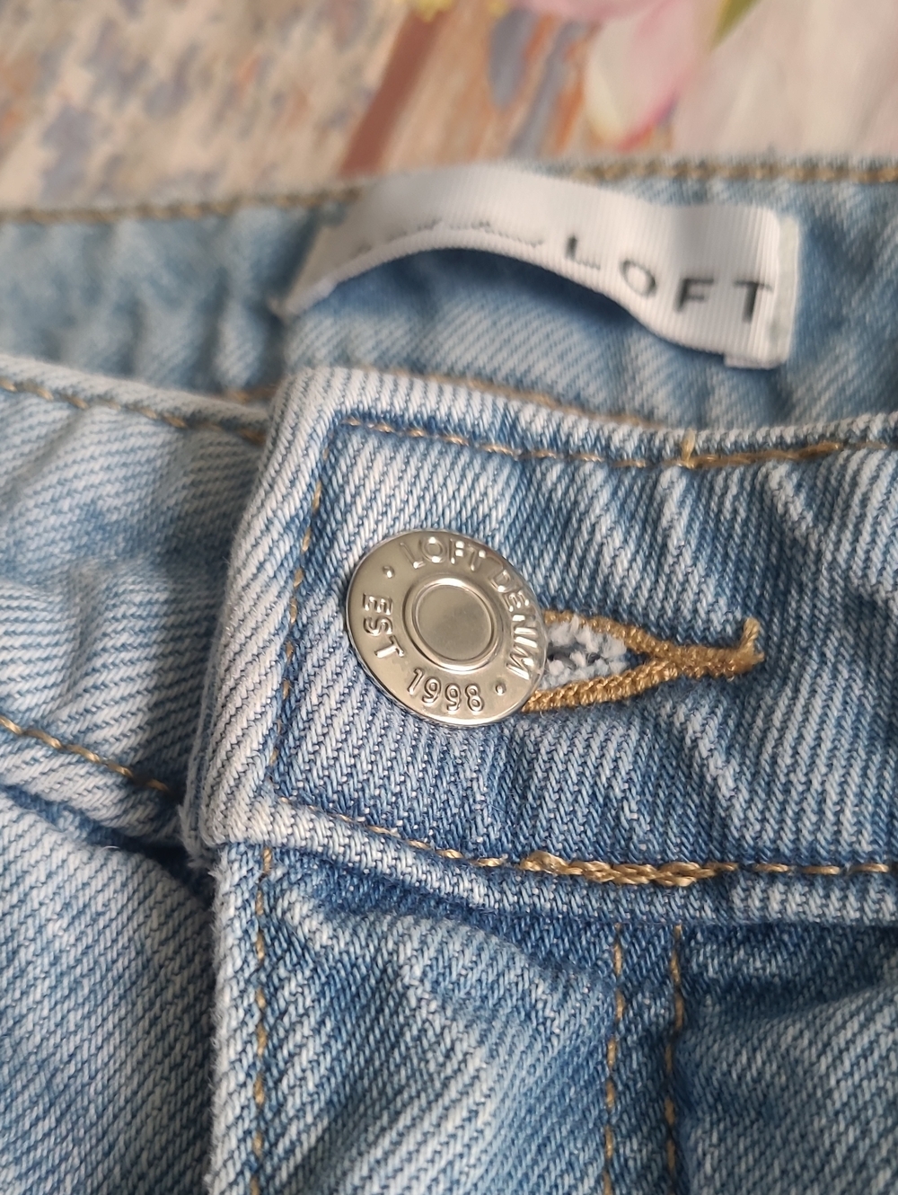 Ann Taylor Loft Made & Loved Jeans 16/33 - Picture 2 of 7